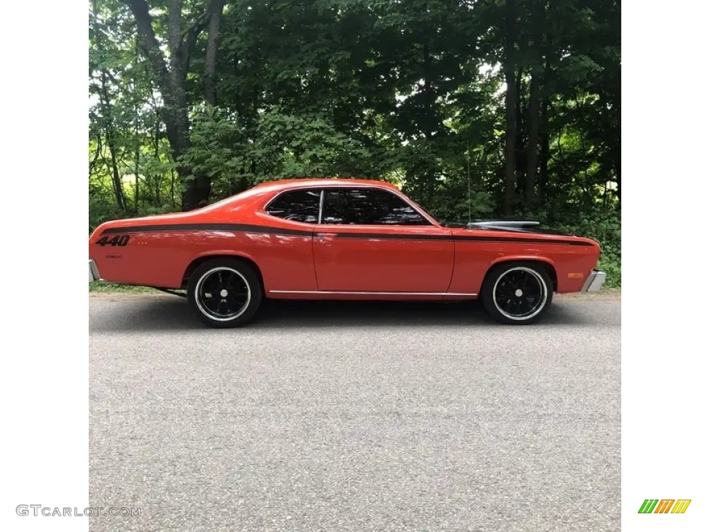 Spitfire Orange 1975 Plymouth Duster Standard Duster Model Exterior Photo #144382571