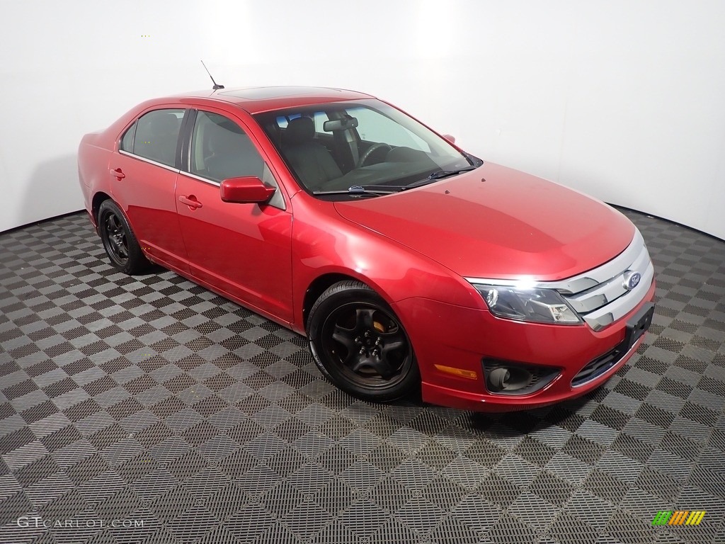 2011 Fusion SE - Red Candy Metallic / Medium Light Stone photo #3