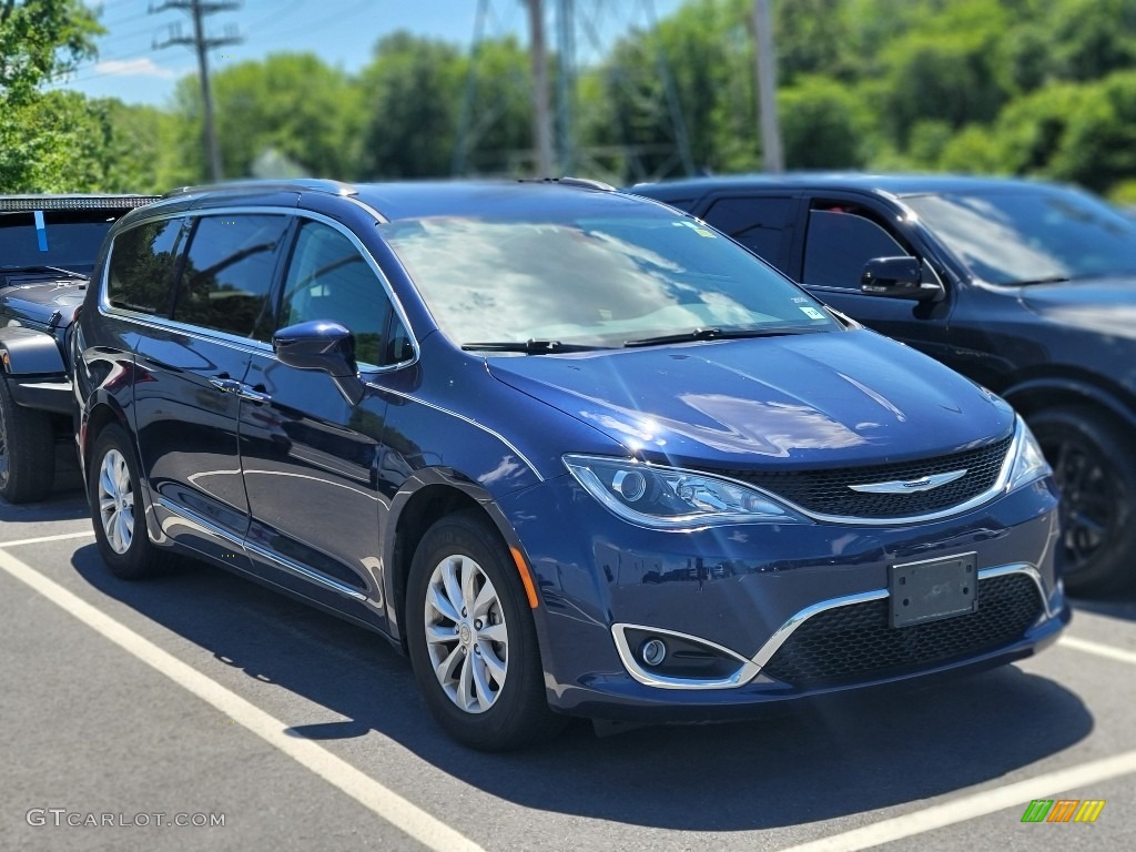 2019 Pacifica Touring L - Jazz Blue Pearl / Black/Alloy photo #3