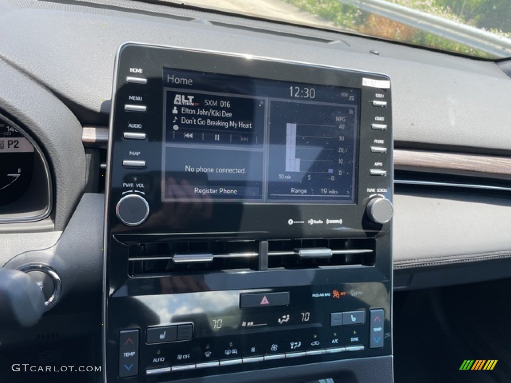 2022 Toyota Avalon XLE Controls Photo #144392190