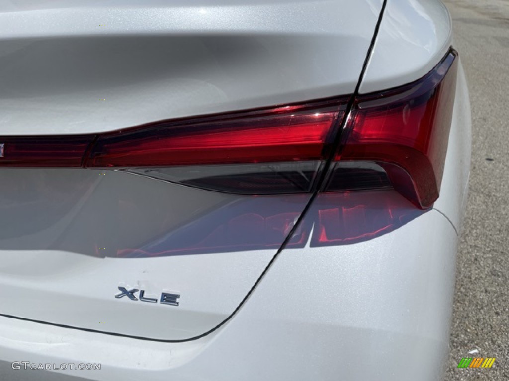 2022 Toyota Avalon XLE Marks and Logos Photo #144392292