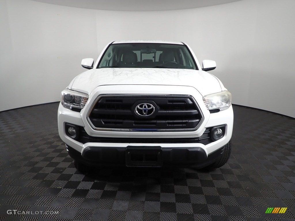 2017 Tacoma SR5 Double Cab 4x4 - Super White / Cement Gray photo #4