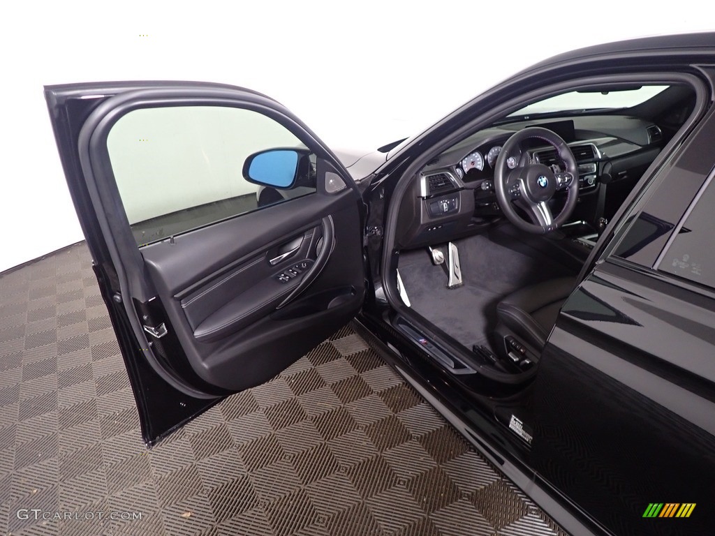 2018 M3 Sedan - Black Sapphire Metallic / Black photo #20