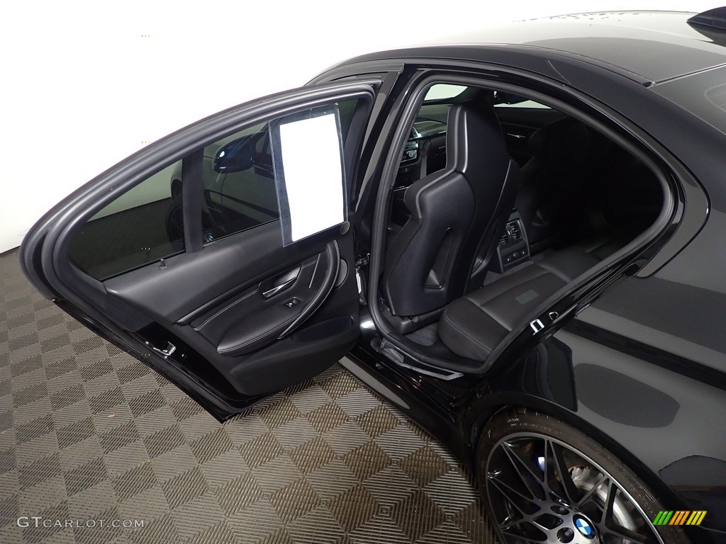 2018 M3 Sedan - Black Sapphire Metallic / Black photo #34