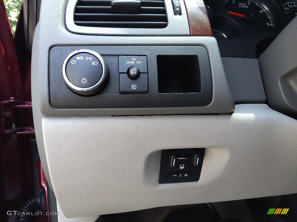 2014 Chevrolet Silverado 2500HD LTZ Crew Cab Controls Photo #144397831