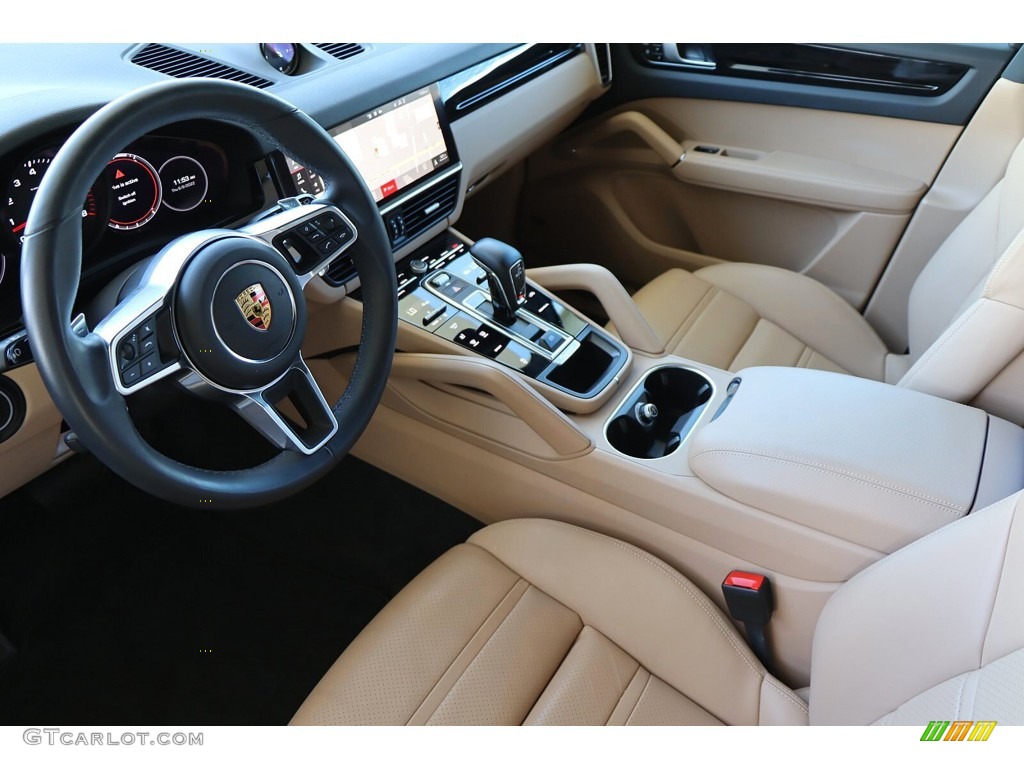 2021 Porsche Cayenne Standard Cayenne Model Front Seat Photo #144399291