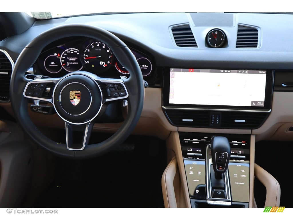 2021 Porsche Cayenne Standard Cayenne Model Black/Mojave Beige Dashboard Photo #144399420