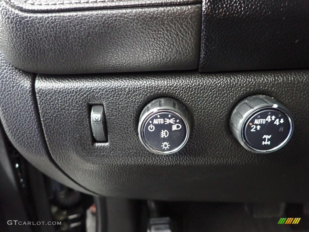2018 GMC Canyon SLT Crew Cab 4x4 Controls Photo #144400452