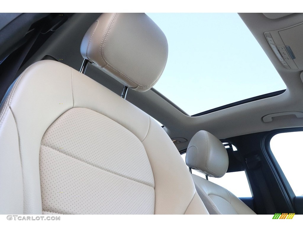 2016 C 300 Sedan - Lunar Blue Metallic / Silk Beige/Black photo #25