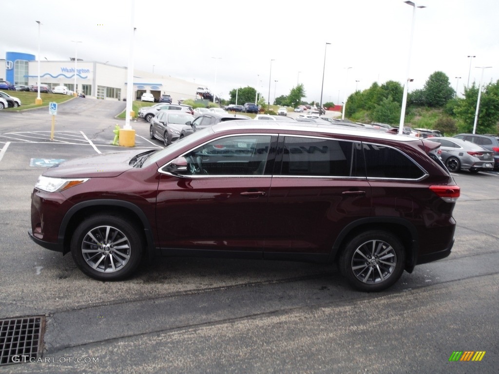 2019 Highlander XLE AWD - Salsa Red Pearl / Black photo #7