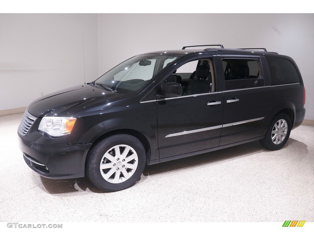 2015 Town & Country Touring - Brilliant Black Crystal Pearl / Black/Light Graystone photo #3
