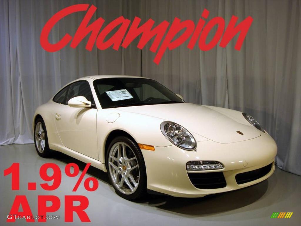 Cream White Porsche 911