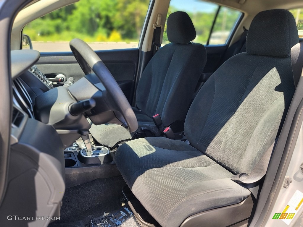 2011 Versa 1.8 S Hatchback - Brilliant Silver Metallic / Charcoal photo #17