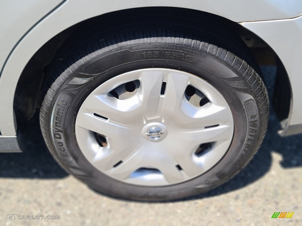 2011 Versa 1.8 S Hatchback - Brilliant Silver Metallic / Charcoal photo #27