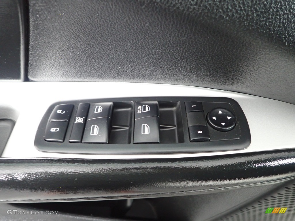 2018 Dodge Journey SXT AWD Controls Photo #144408390
