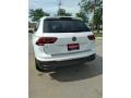 Pure White - Tiguan SE 4Motion Photo No. 4