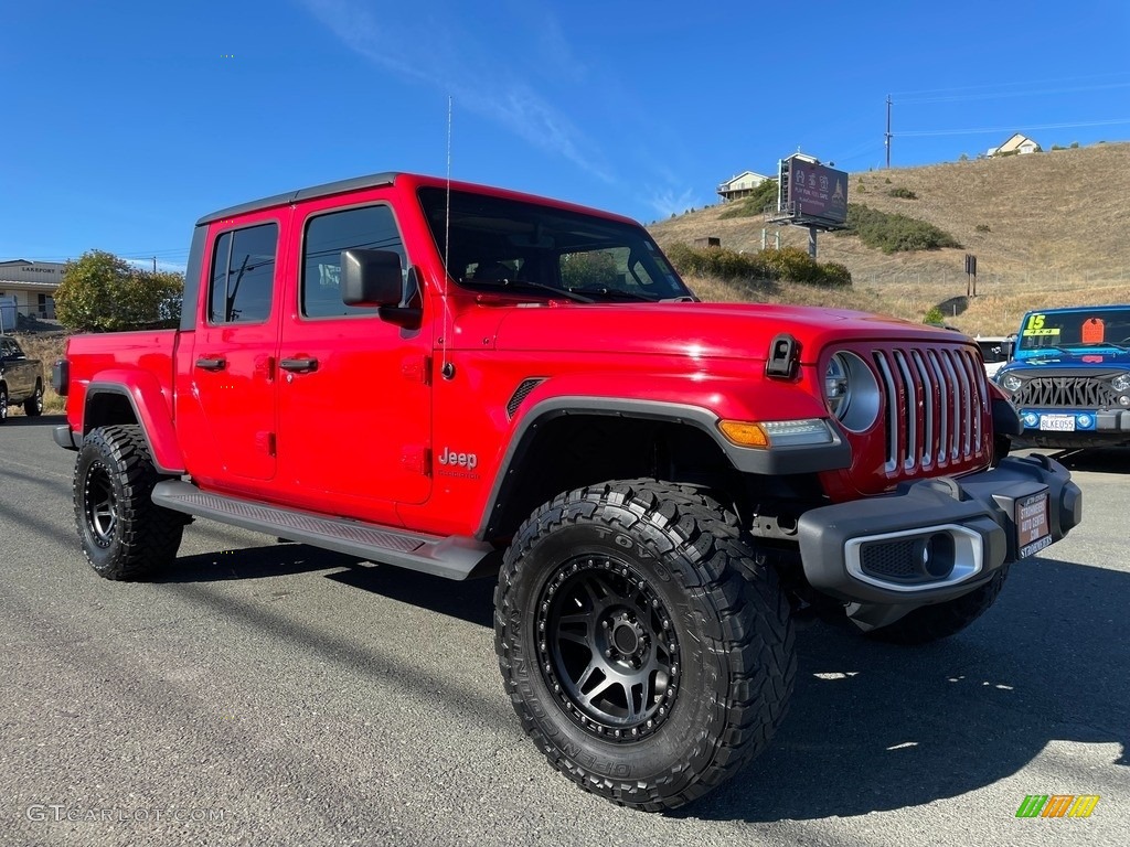 2020 Gladiator Overland 4x4 - Firecracker Red / Black photo #1