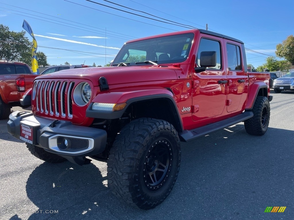 2020 Gladiator Overland 4x4 - Firecracker Red / Black photo #3