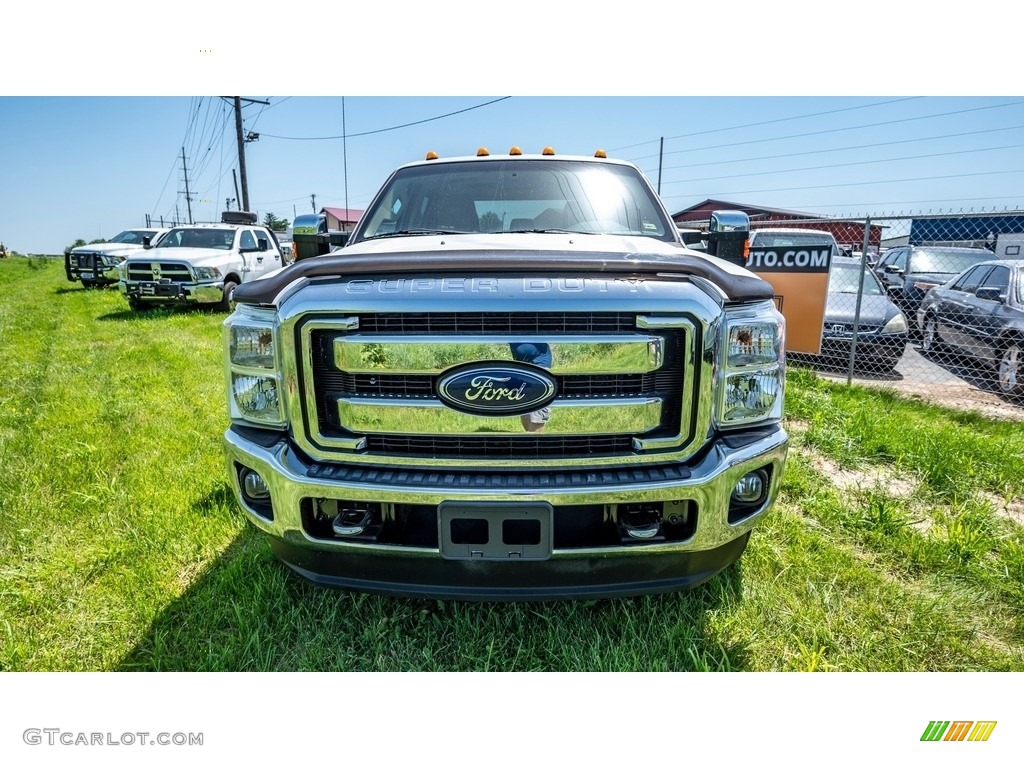 2014 F350 Super Duty XL Crew Cab 4x4 Dually - Oxford White / Adobe photo #8