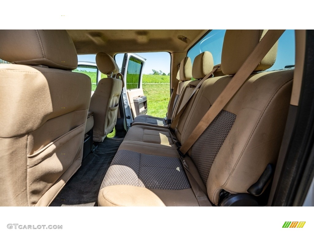 2014 Ford F350 Super Duty XL Crew Cab 4x4 Dually Rear Seat Photo #144413641