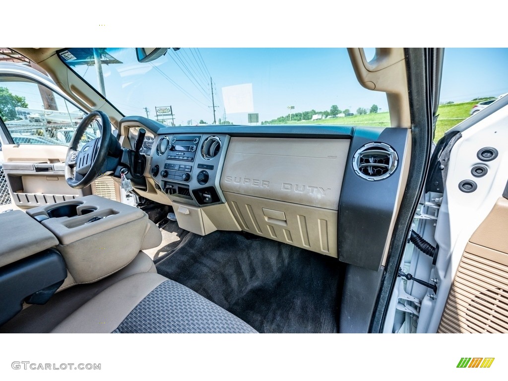 2014 Ford F350 Super Duty XL Crew Cab 4x4 Dually Dashboard Photos