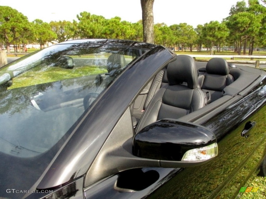 2011 C70 T5 - Black / Soverign Hide Off Black Leather/Off Black photo #19