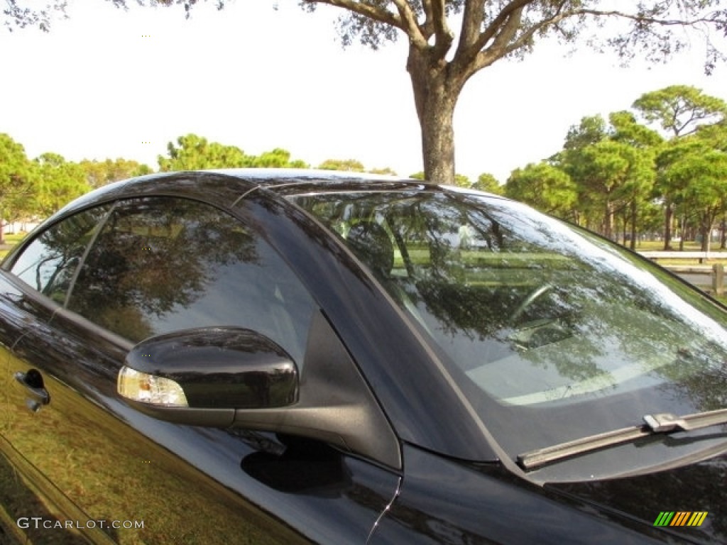 2011 C70 T5 - Black / Soverign Hide Off Black Leather/Off Black photo #44