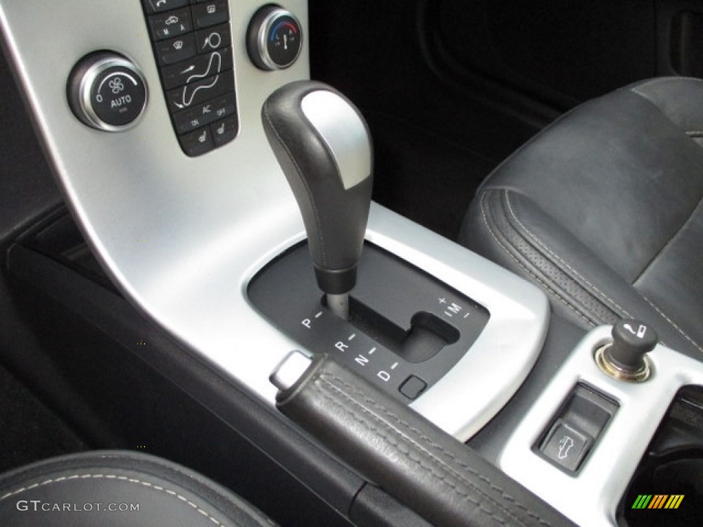 2011 C70 T5 - Black / Soverign Hide Off Black Leather/Off Black photo #46