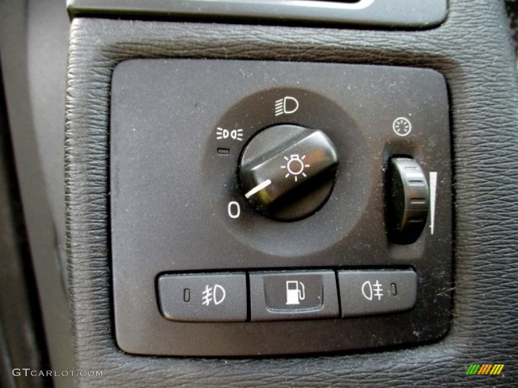 2011 C70 T5 - Black / Soverign Hide Off Black Leather/Off Black photo #47
