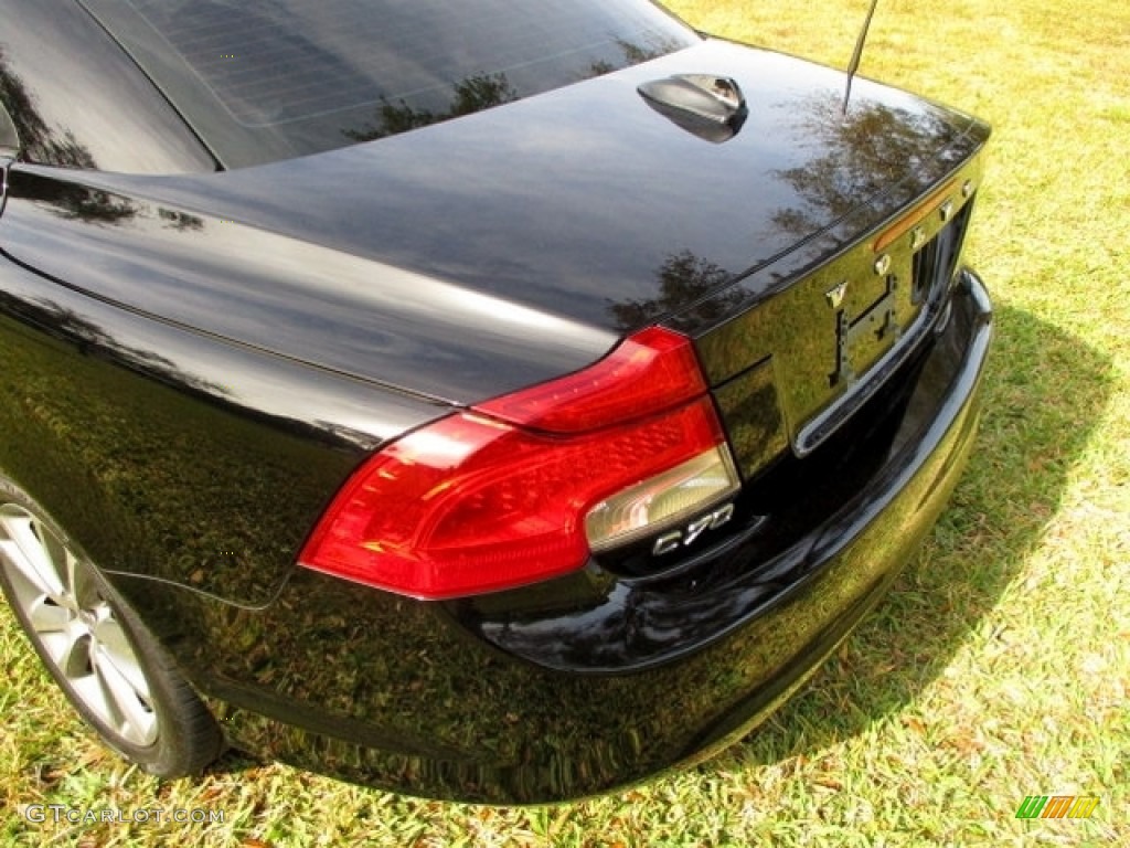 2011 C70 T5 - Black / Soverign Hide Off Black Leather/Off Black photo #55
