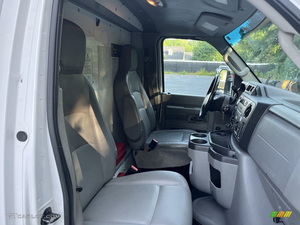 2017 E Series Cutaway E350 Cutaway Commercial Moving Truck - Oxford White / Medium Flint photo #13