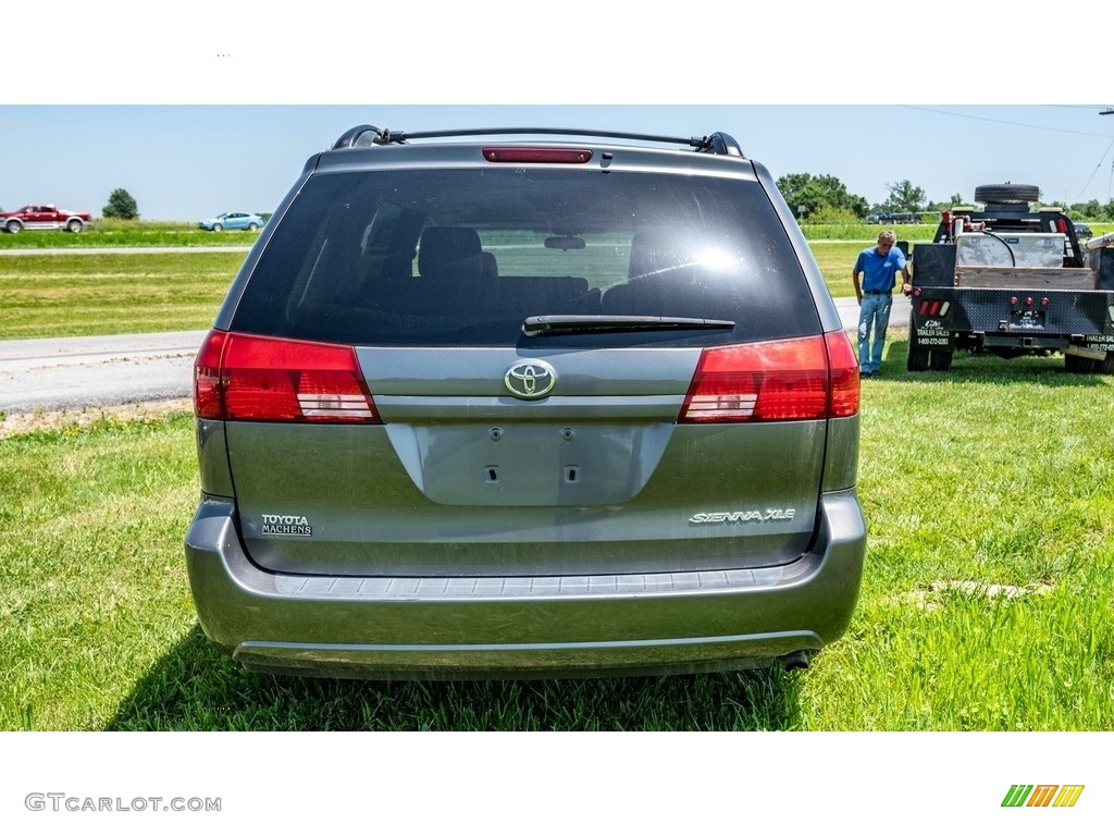 2004 Sienna XLE - Phantom Gray Pearl / Stone Gray photo #5