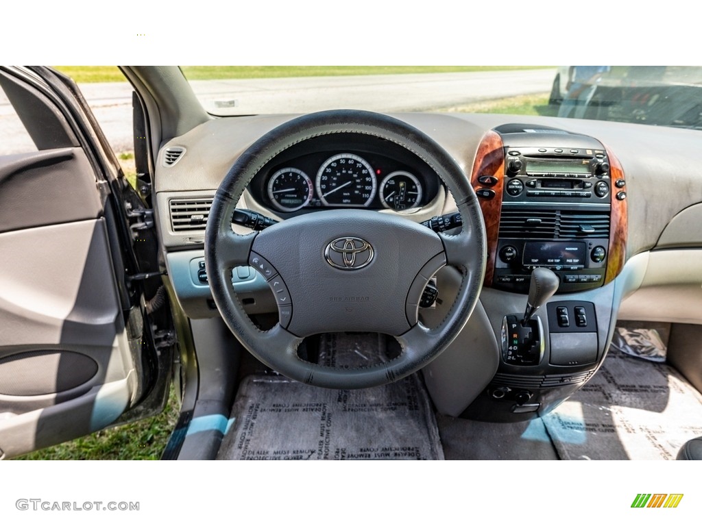 2004 Sienna XLE - Phantom Gray Pearl / Stone Gray photo #29