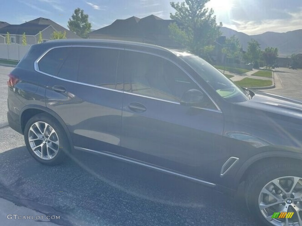 2020 X5 xDrive40i - Dark Graphite Metallic / Canberra Beige/Black photo #5