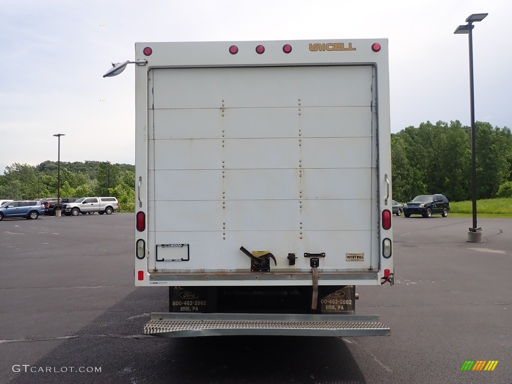 2012 E Series Cutaway E350 Moving Truck - Oxford White / Medium Flint photo #10