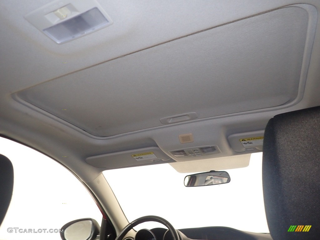 2013 MAZDA3 i Touring 5 Door - Velocity Red Mica / Black photo #2