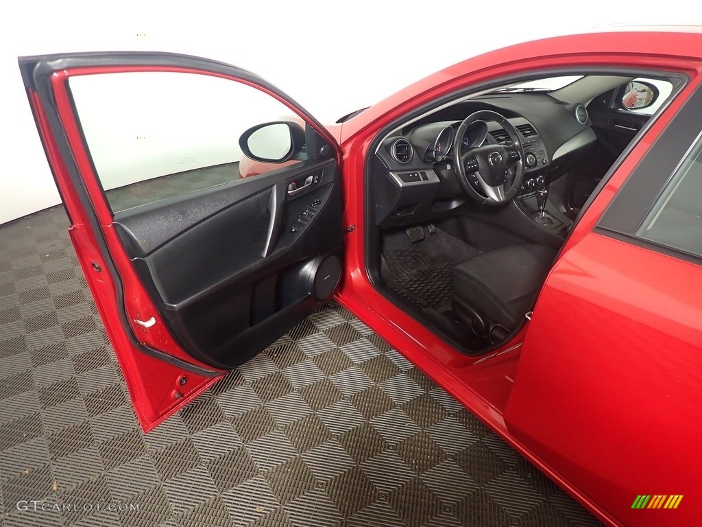 2013 MAZDA3 i Touring 5 Door - Velocity Red Mica / Black photo #21