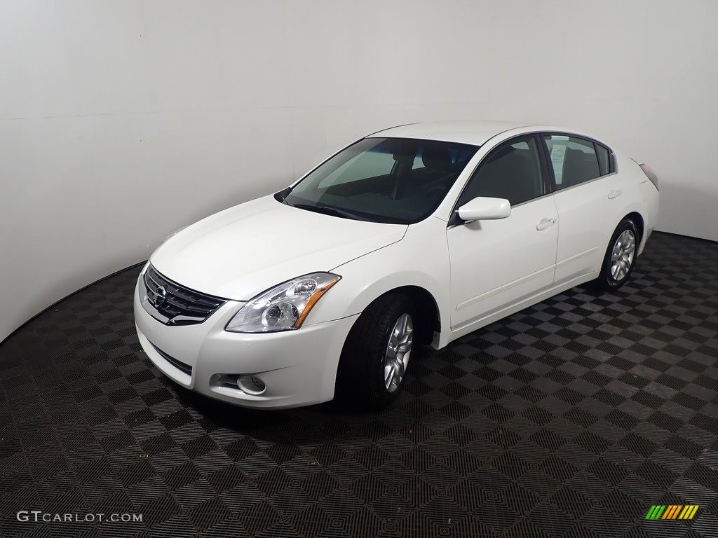 2012 Altima 2.5 S - Winter Frost White / Charcoal photo #7