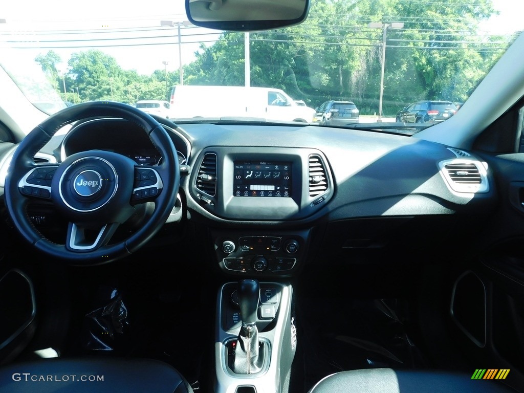 2020 Compass Latitude 4x4 - Jazz Blue Pearl / Black photo #8