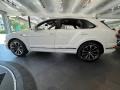 Ghost White Pearlescent by Mulliner - Bentayga V8 Photo No. 10