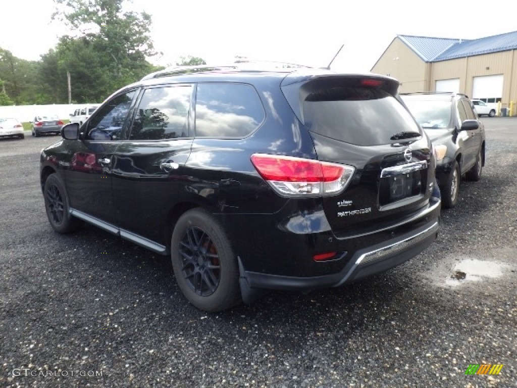2014 Pathfinder SV AWD - Super Black / Charcoal photo #4