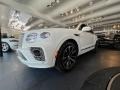 Ghost White Pearlescent by Mulliner - Bentayga V8 Photo No. 26