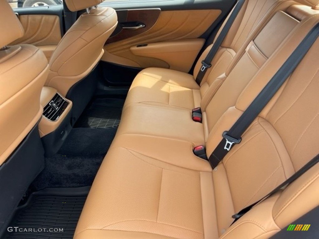 2022 Lexus LS 500 AWD Rear Seat Photos