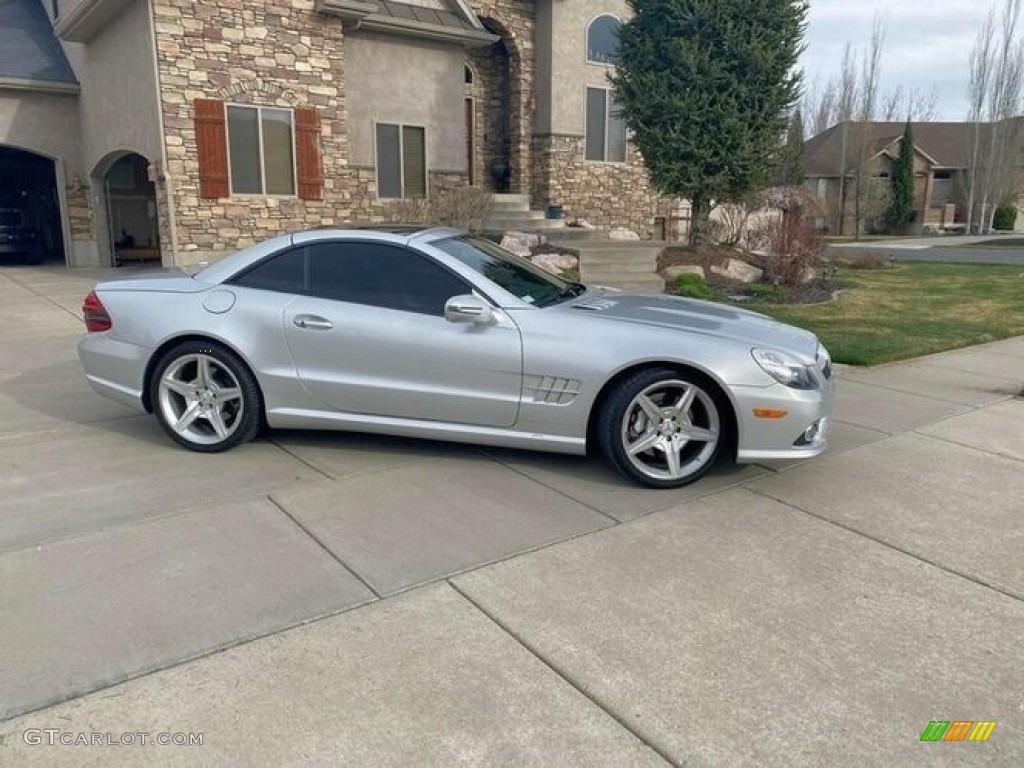 2009 SL 550 Roadster - Iridium Silver Metallic / Red photo #10