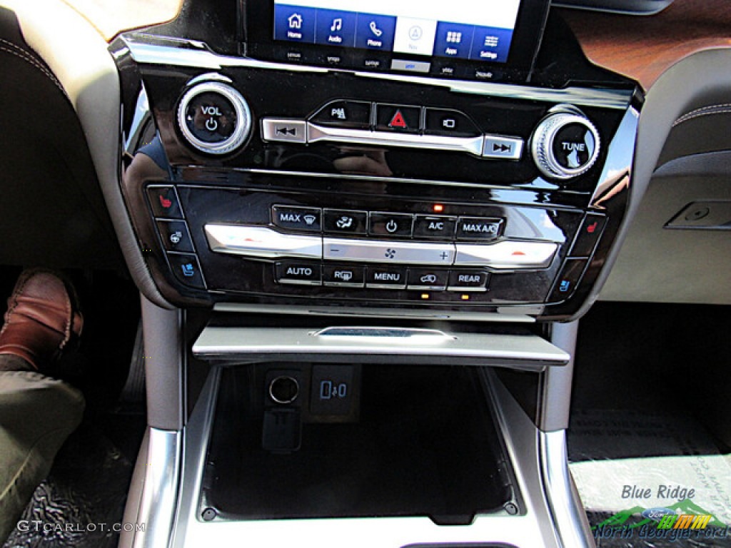 2022 Explorer King Ranch 4WD - Agate Black Metallic / King Ranch Mesa/Norias photo #24
