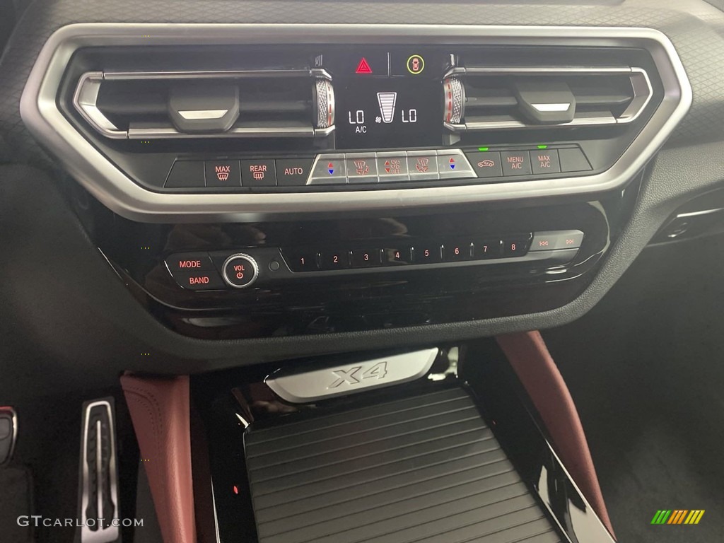 2022 X4 xDrive30i - Carbon Black Metallic / Tacora Red photo #21
