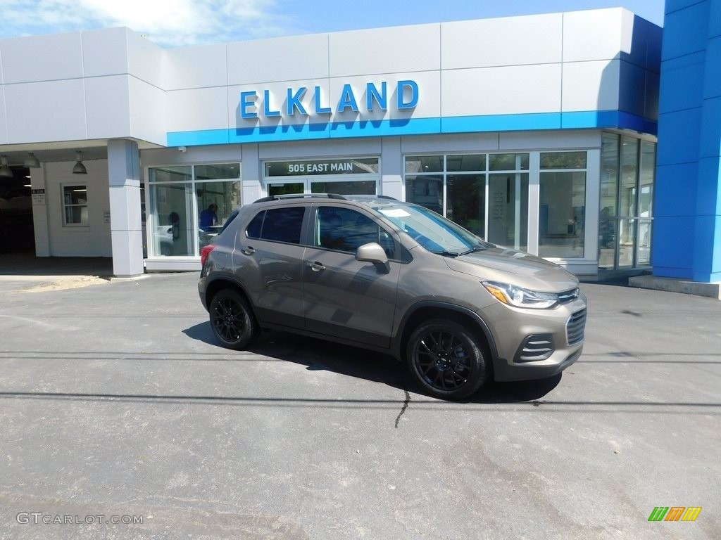 2022 Trax LT AWD - Stone Gray Metallic / Jet Black photo #1