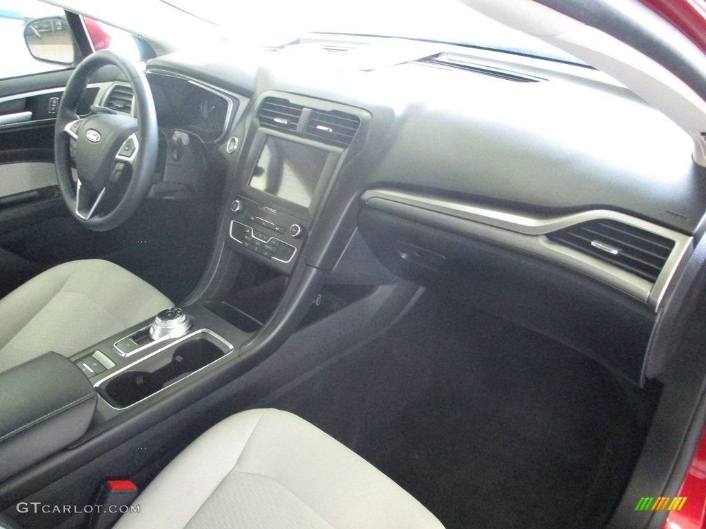 2020 Fusion SE - Rapid Red / Medium Light Stone photo #16