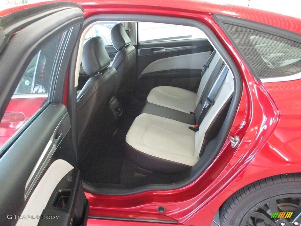 2020 Fusion SE - Rapid Red / Medium Light Stone photo #21