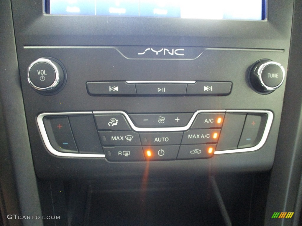2020 Fusion SE - Rapid Red / Medium Light Stone photo #38
